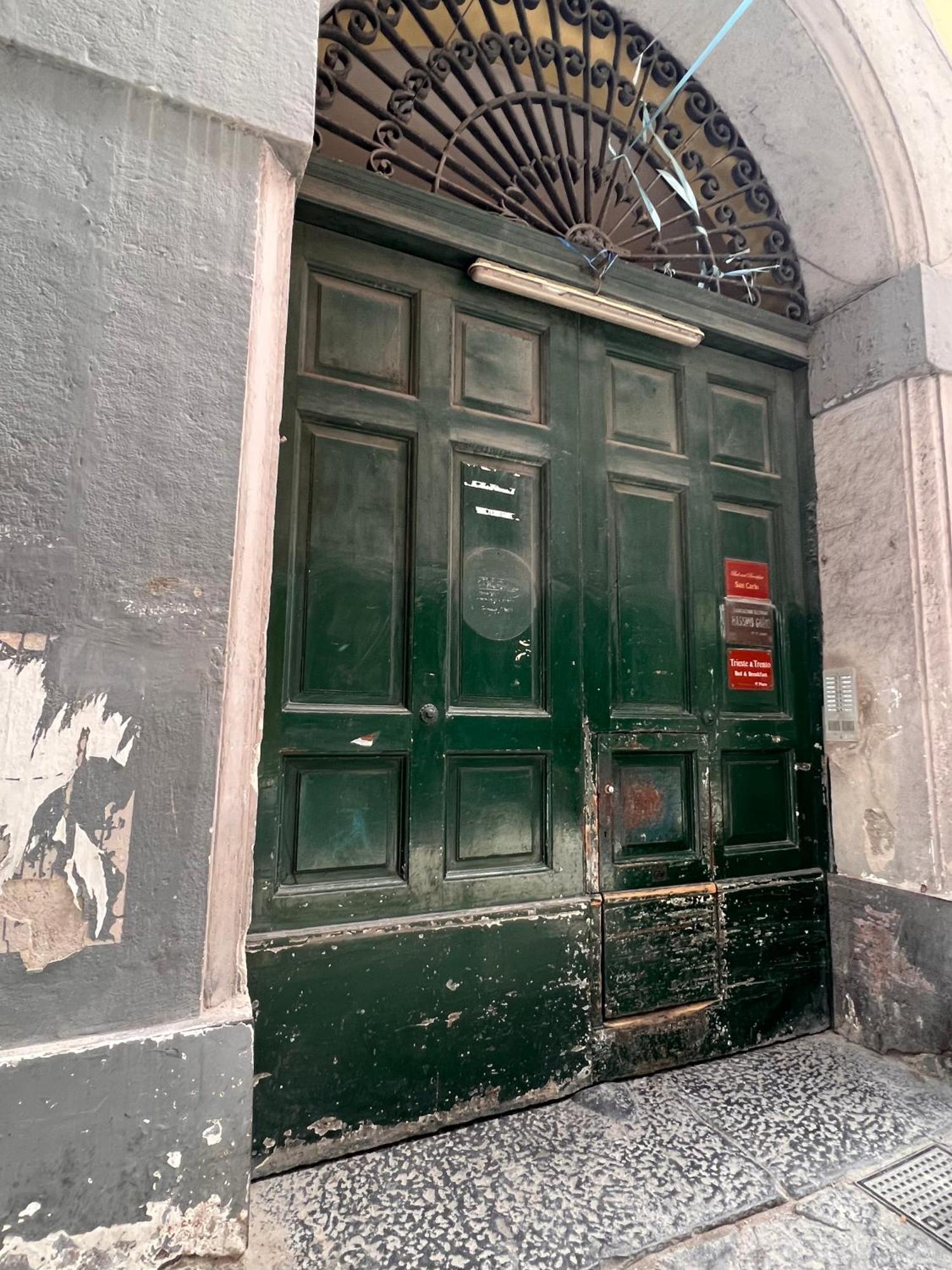 Dietro Al Plebiscito Luxury Suite Naples Extérieur photo