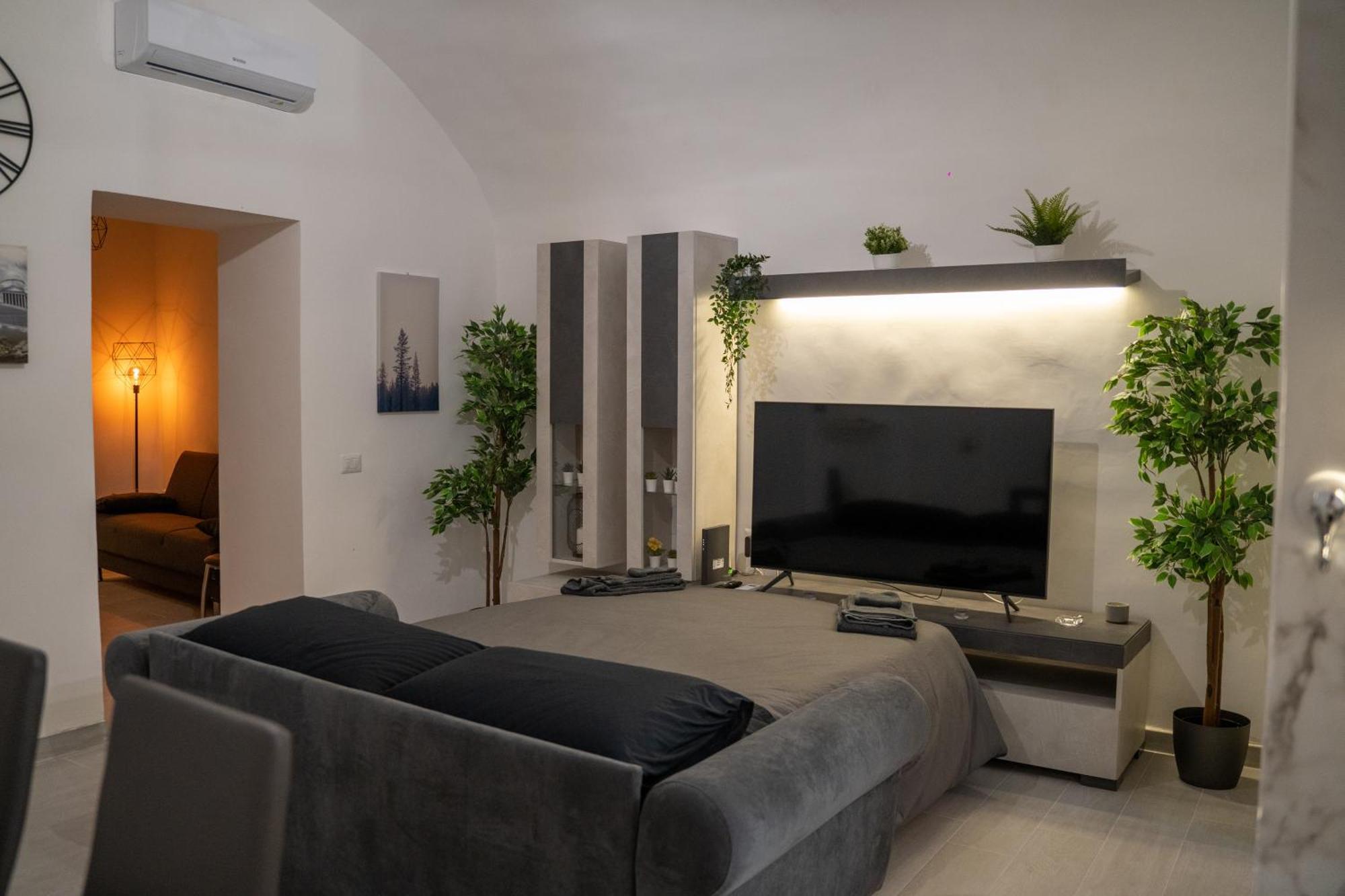 Dietro Al Plebiscito Luxury Suite Naples Extérieur photo